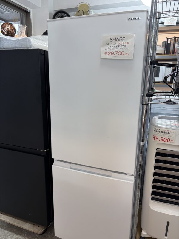 IMG_2815 SHARP SJ-D18J 2ドア冷蔵庫 179L 2023年製【中古】